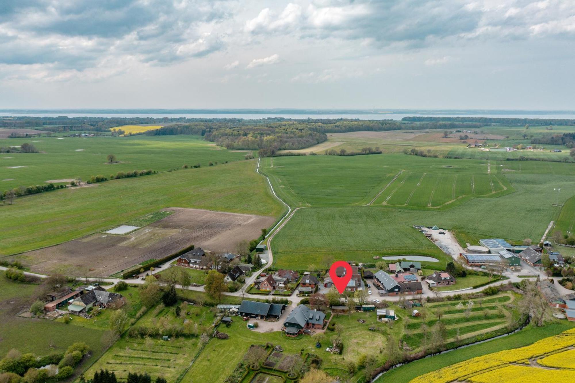 Neue Ferienwohnung Kuestennaehe Mit Terrasse 3Km Zum Strand Osdorf ภายนอก รูปภาพ